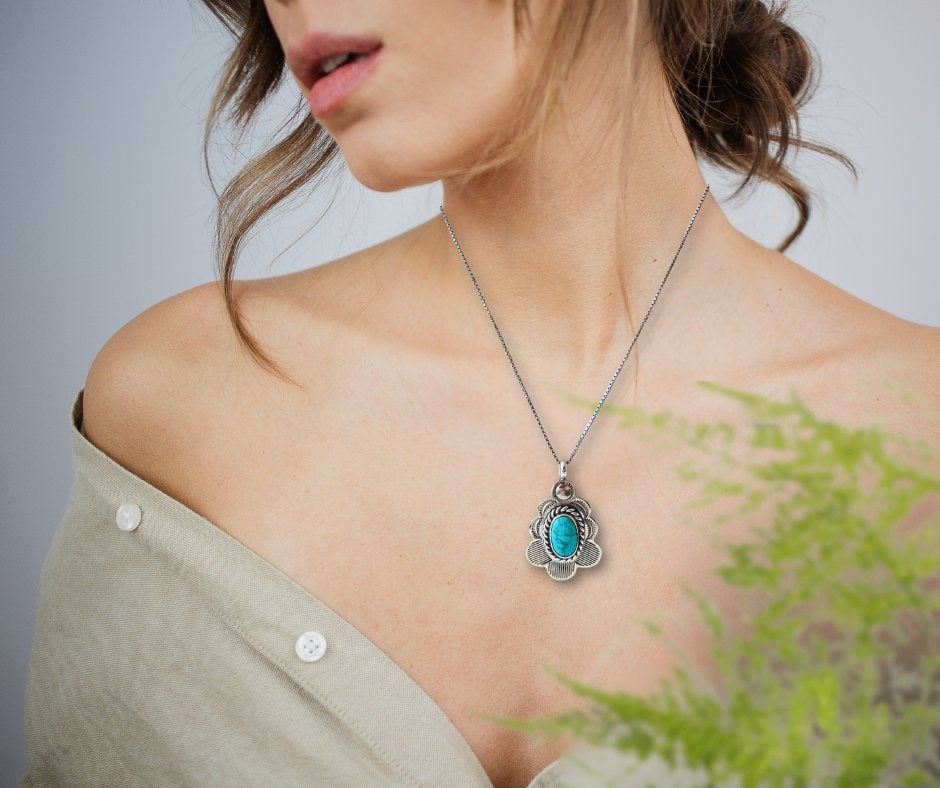 Prachtige zilveren NAVAJO turquoise hanger met ketting!, Overige voorstellingen, Verzenden, Zo goed als nieuw, X