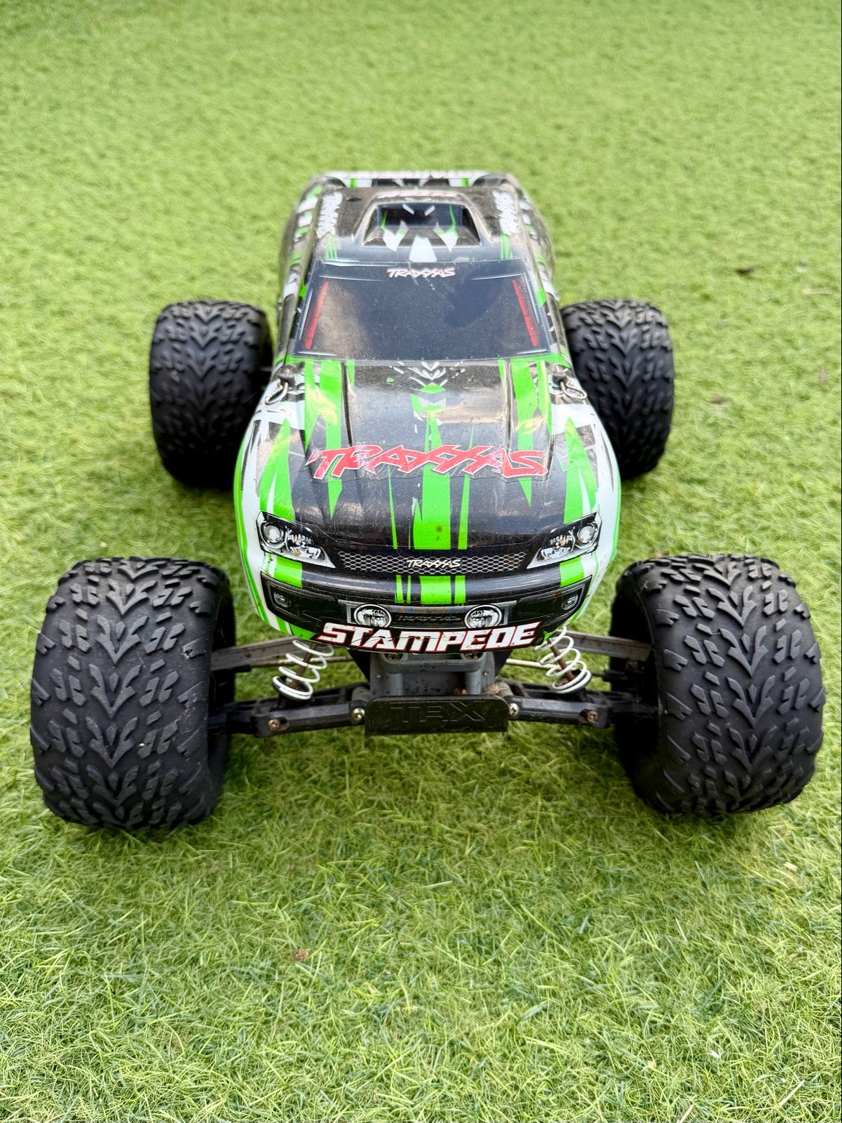 Traxxas Stampede RC Monster Truck met Accu's en Zender, Gebruikt, Auto offroad, RTR (Ready to Run), Overige schalen