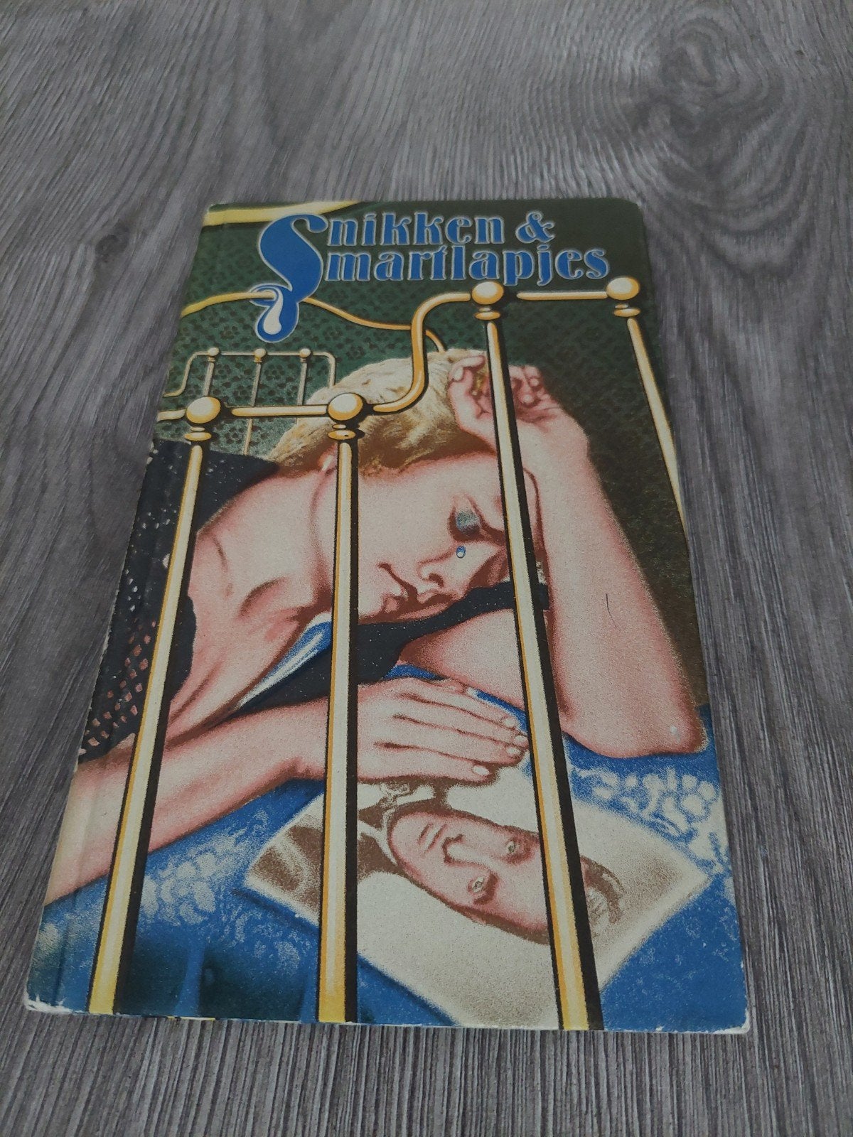 vintage boek SNIKKEN & SMARTLAPPEN ( bladmuziek + zang), Muziek en Instrumenten, Verzenden, Mondharmonica, Overige soorten, Zo goed als nieuw