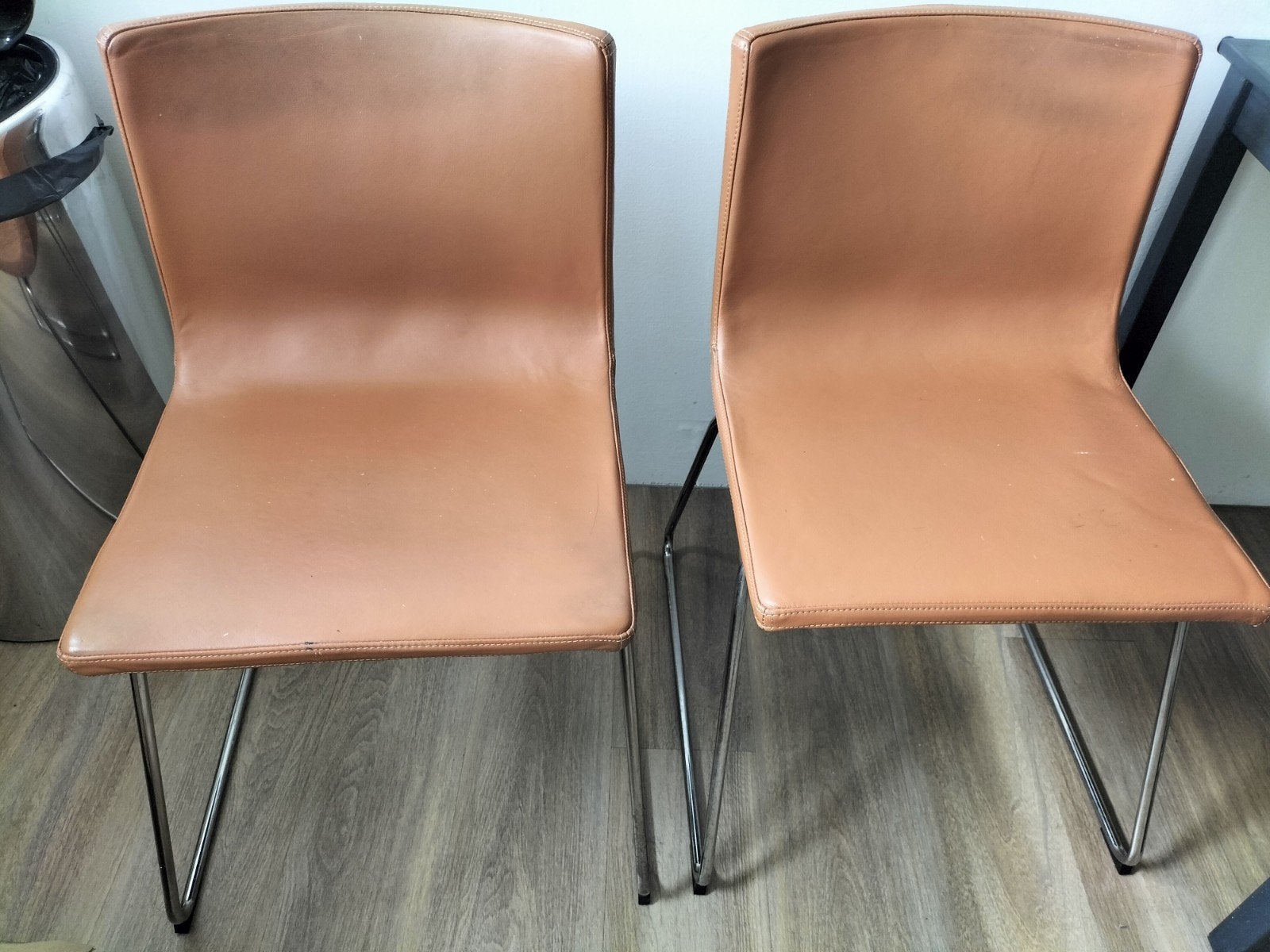 2 leren stoelen, Ophalen, Gebruikt