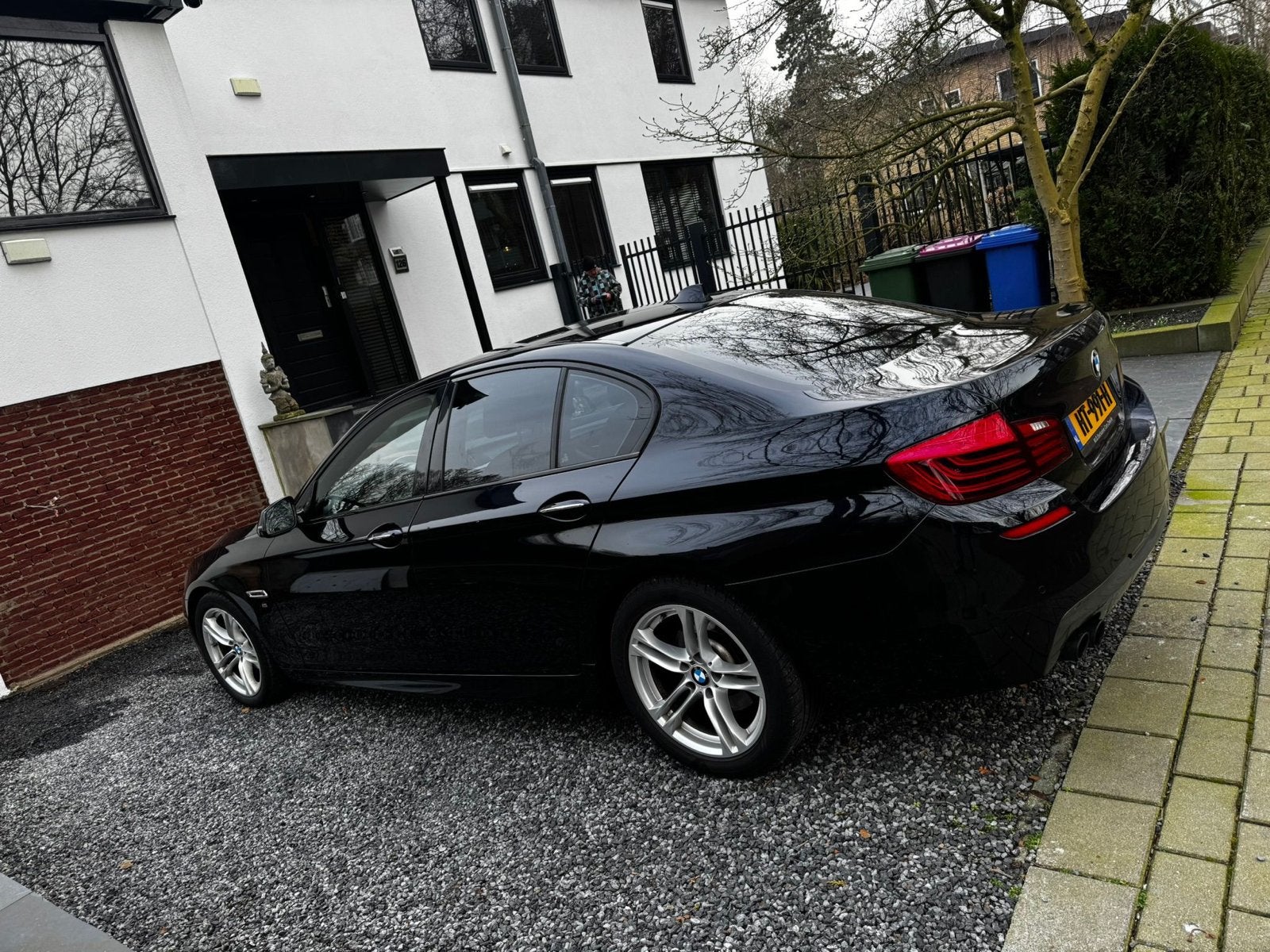 BMW 5-Serie 2.0 520I AUT 184 PK Sedan 2016 Zwart, Auto's, BMW, Achterwielaandrijving, 4 cilinders, 2000 kg, Zwart