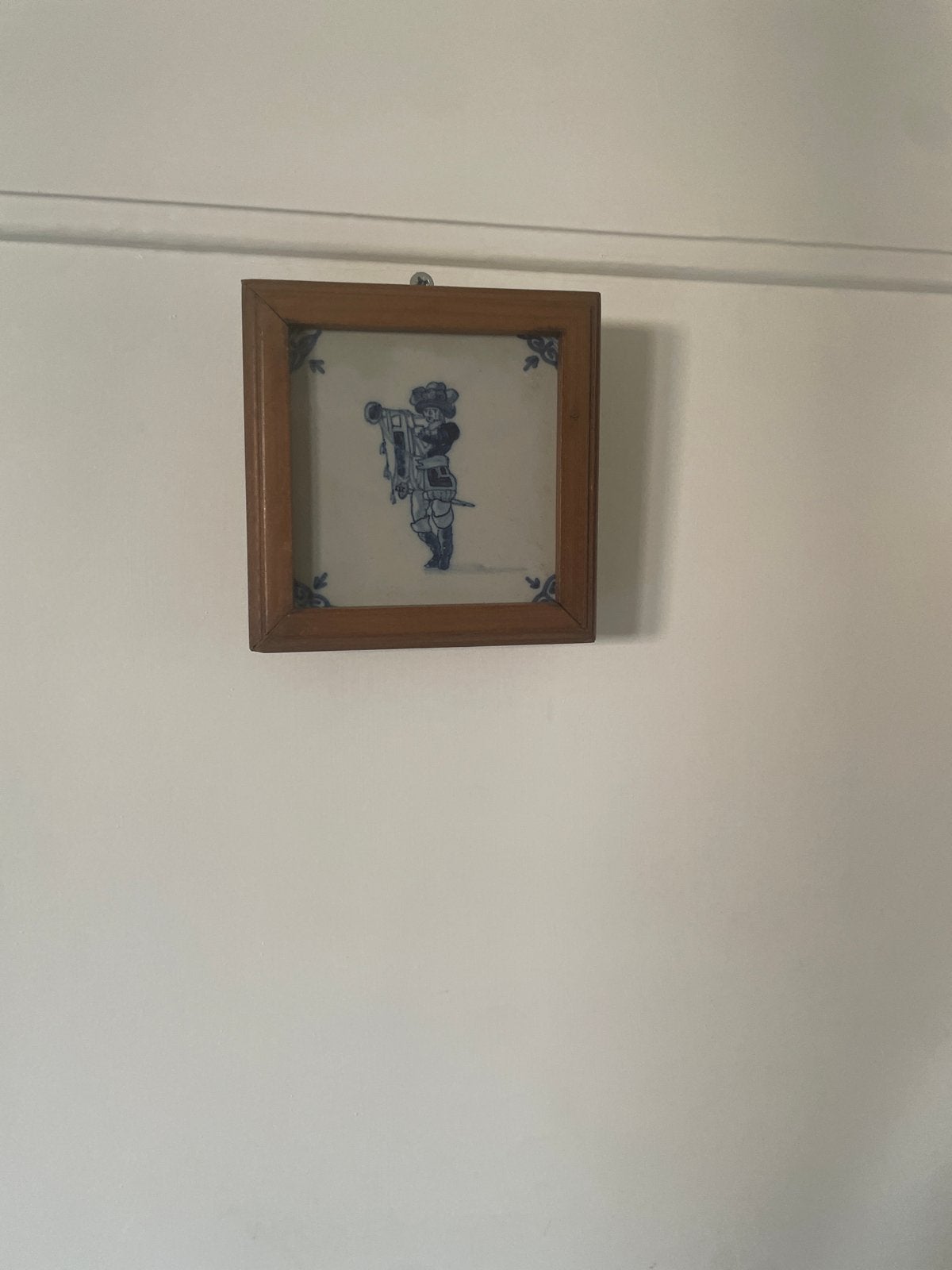 Delfts blauw tegeltje in houten lijst, Antiek en Kunst, Antiek | Wandborden en Tegels, Ophalen of Verzenden
