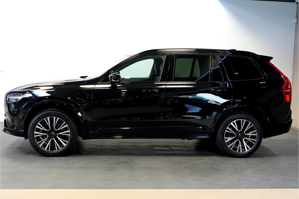 Volvo XC90 2.0 T8 AWD 335kW/456pk Aut8 Recharge Plus Dark HA, Gebruikt, 4 cilinders, 7 stoelen, Vierwielaandrijving