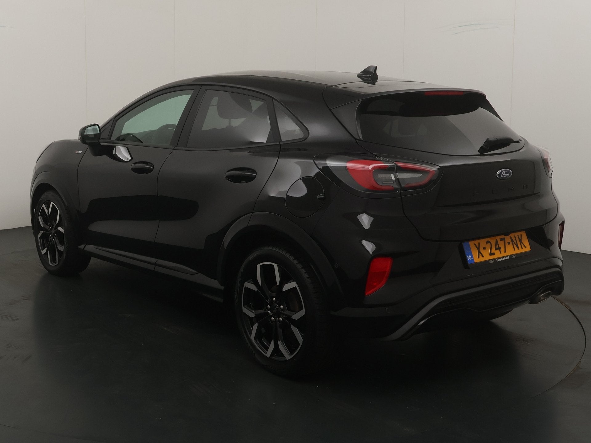 Ford Puma Hybrid ST-Line X Orig NL Nw geleverd | All season, 125 pk, 1219 kg, Zwart, Origineel Nederlands