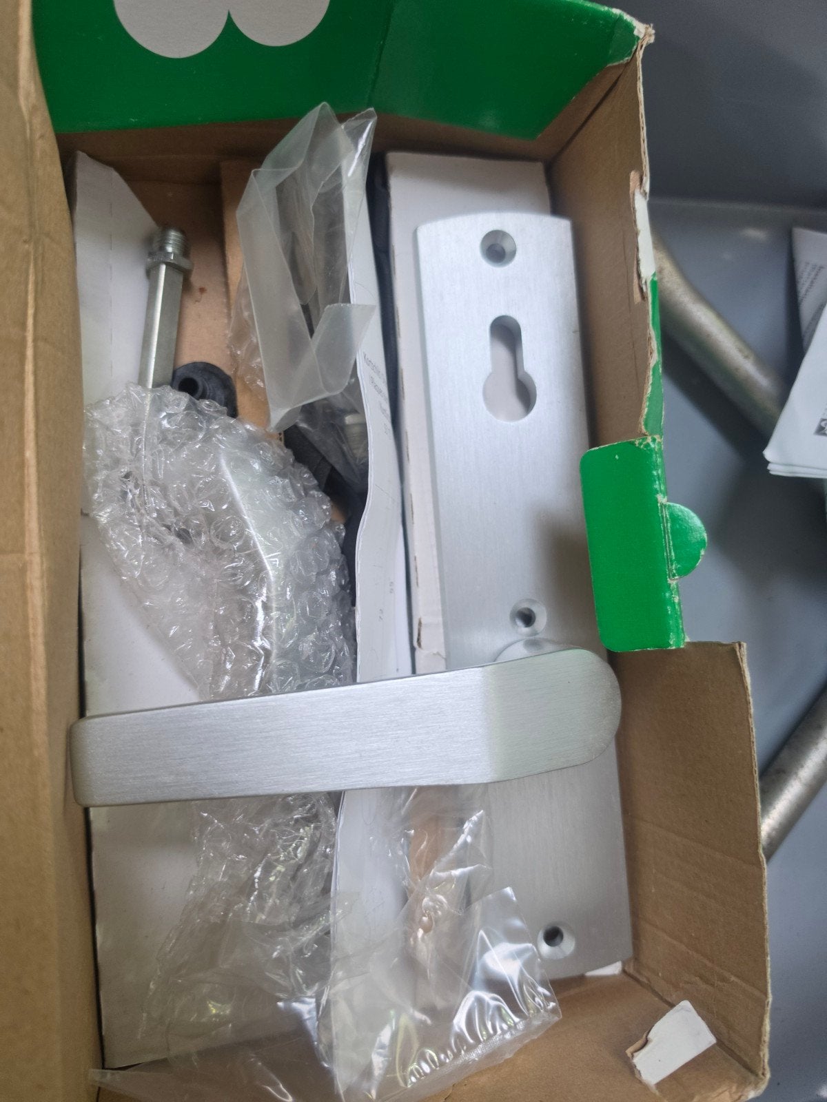 AXA Premium Veiligheidsbeslag SKG*** met Kerntrekbeveiliging, Doe-het-zelf en Verbouw, Ophalen, Nieuw, Overige materialen, Klink of Kruk