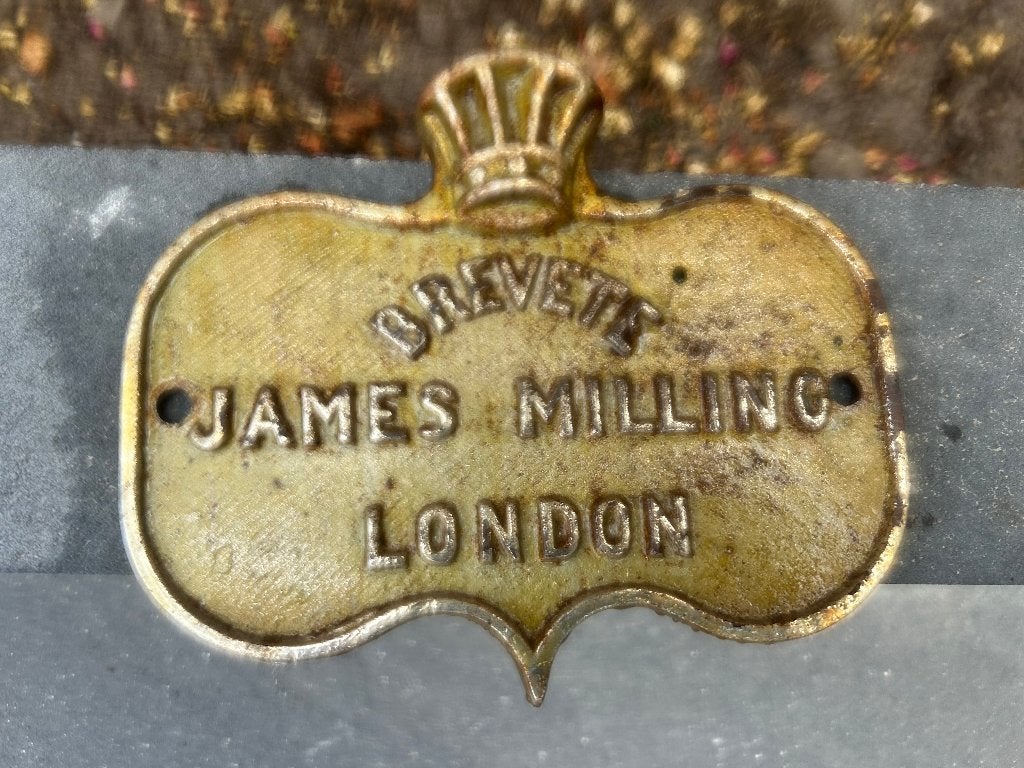 Antieke gietijzeren plaat James Milling London 17x14 cm, Ophalen of Verzenden, Huis en Inrichting