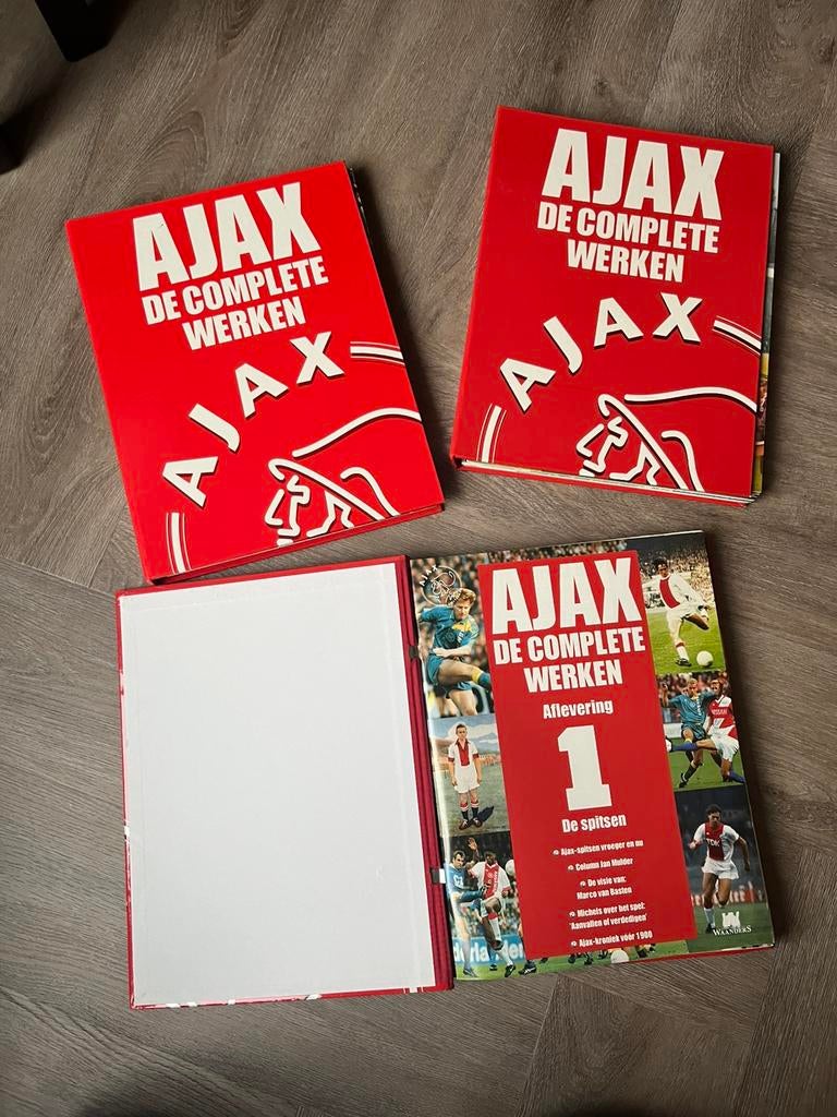 Ajax De Complete werken, Verzamelen, Sportartikelen en Voetbal, Ophalen of Verzenden, Ajax, Boek of Tijdschrift