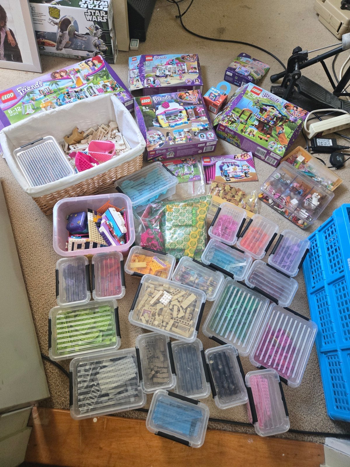 Grote partij Lego Friends grotendeels gesorteerd op kleur, Ophalen, Gebruikt, Inclusief extra onderdelen, Lego