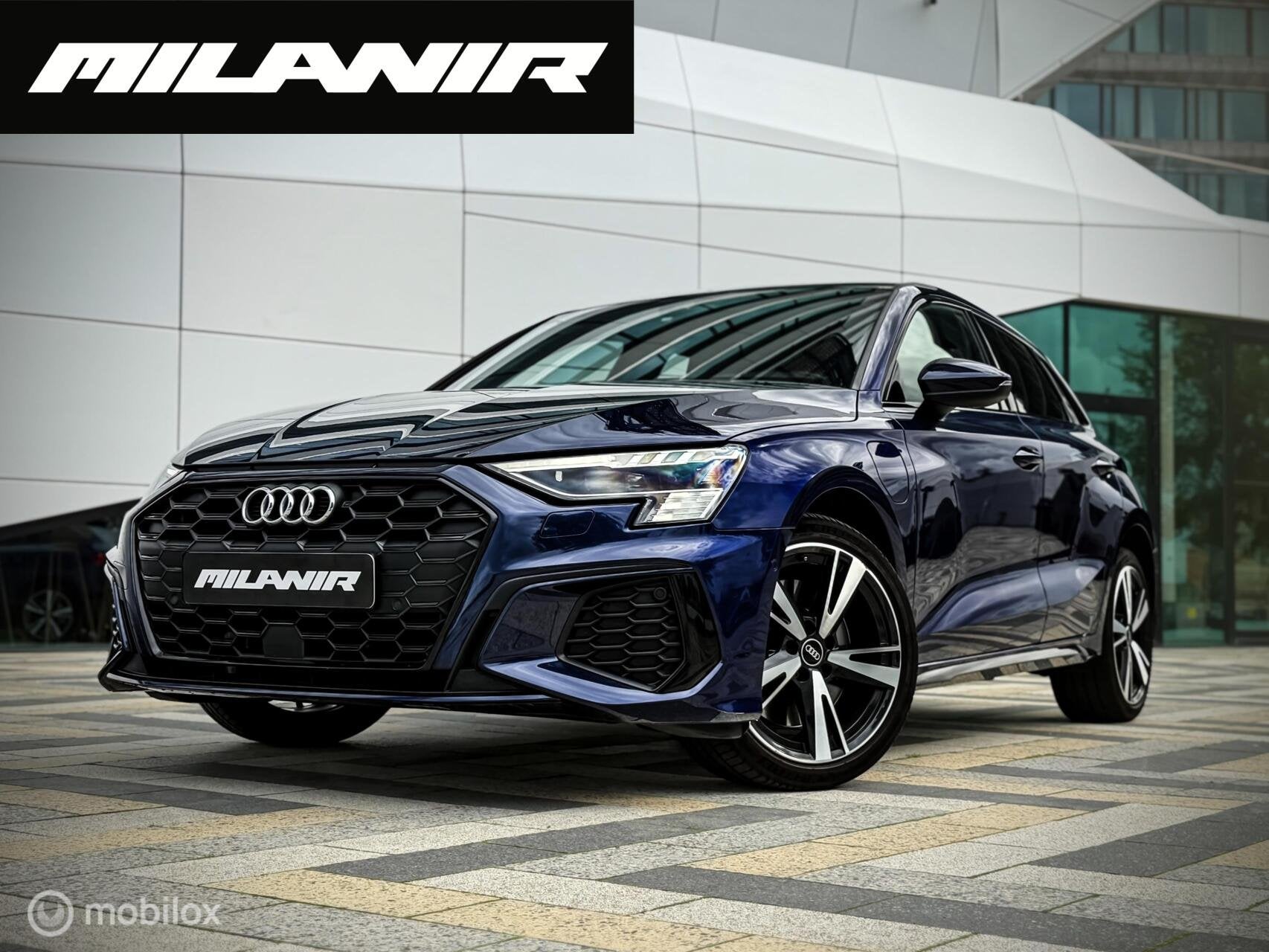 Audi A3 Sportback 45 TFSI e Competition |Pano|B&O|Sfeer, Auto's, Gebruikt, 4 cilinders, Blauw, Hybride Elektrisch/Benzine
