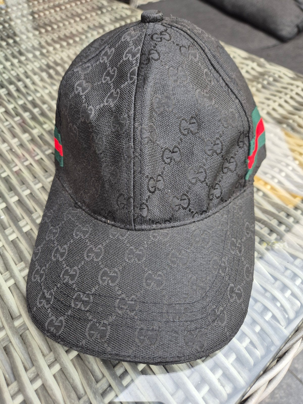 Gucci pet met GG-patroon en Web-streep, Gedragen, One size fits all, Ophalen of Verzenden, Pet