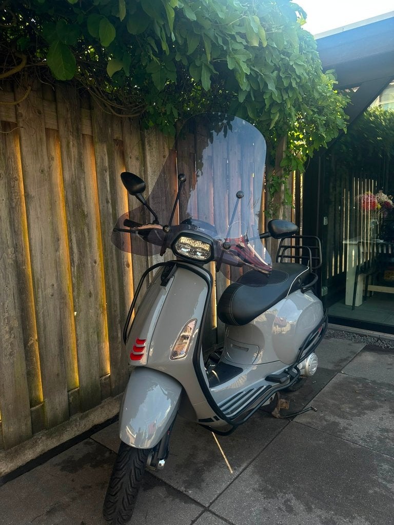Mooie Vespa Sprint Audi Grijs - Goed Onderhouden - 20.872 km, Fietsen en Brommers, Scooters | Vespa, Ophalen, Overige modellen