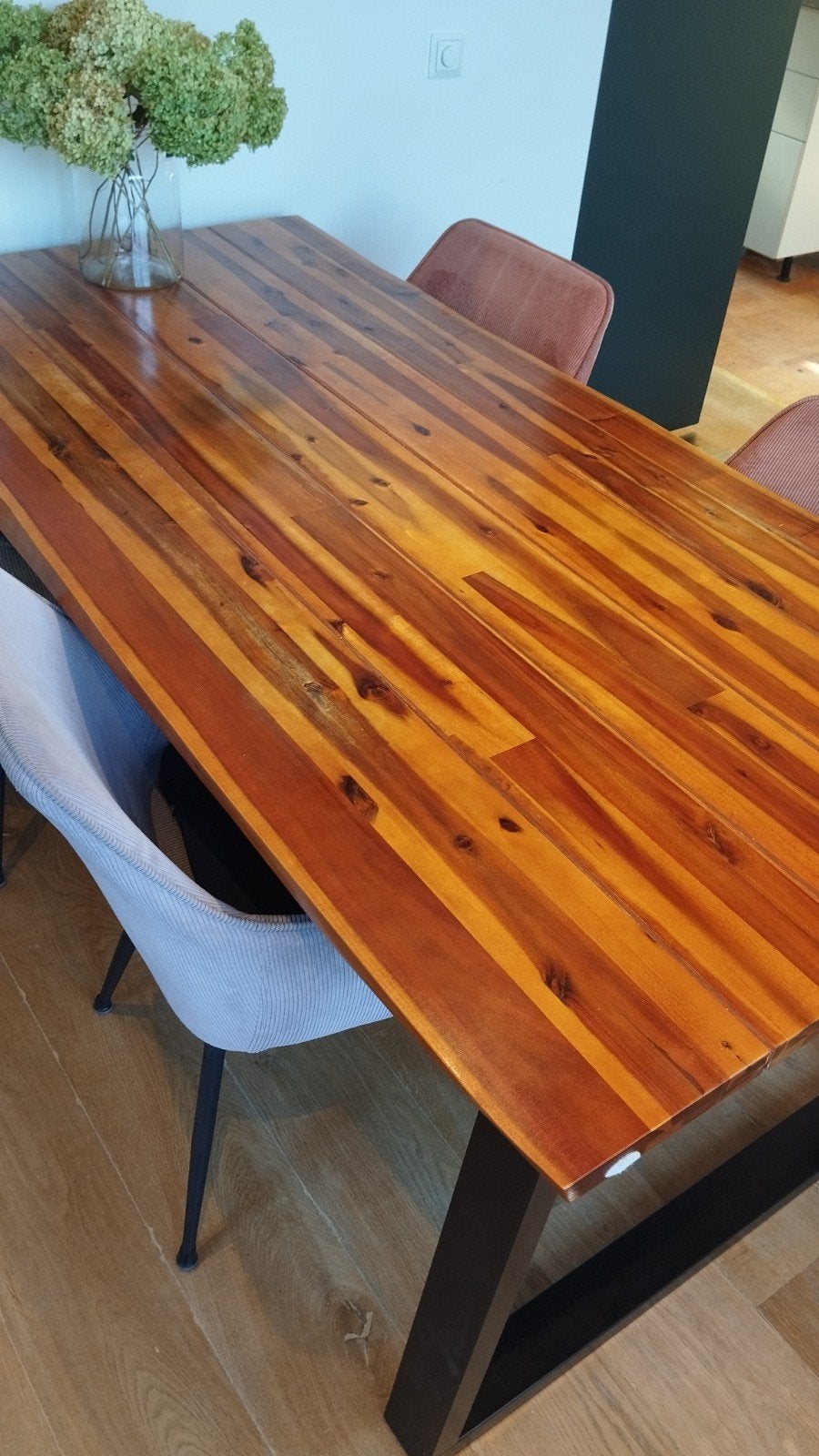 Acacia houten tafel met zwarte poten, Ophalen, 200 cm of meer, 50 tot 100 cm, Zo goed als nieuw