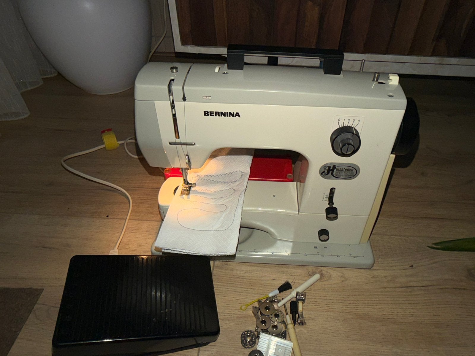 Bernina 800 naaimachine, Ophalen, Zo goed als nieuw, Naaimachine, Bernina