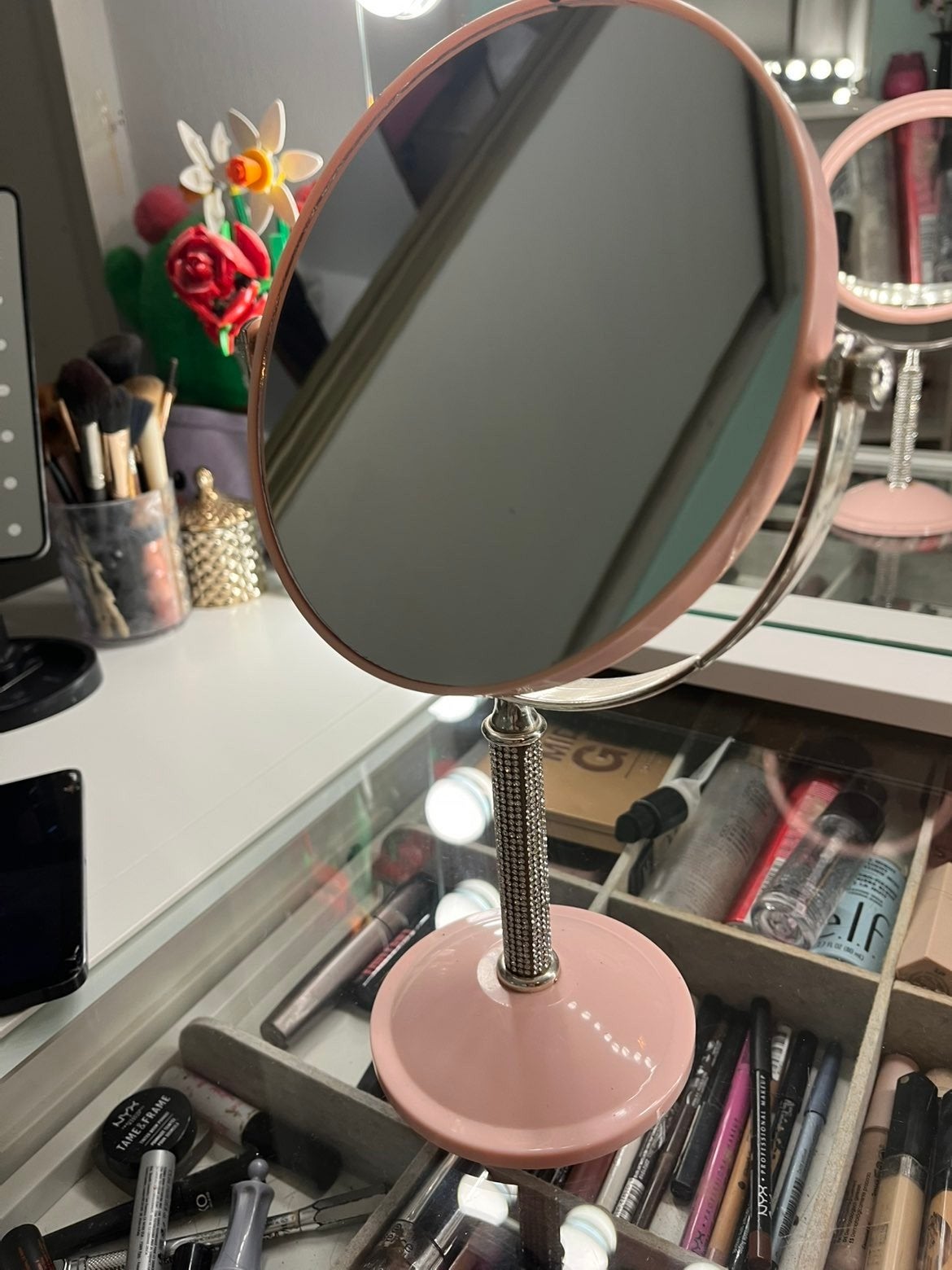 Roze make-up spiegel met standaard, Ophalen, Zo goed als nieuw