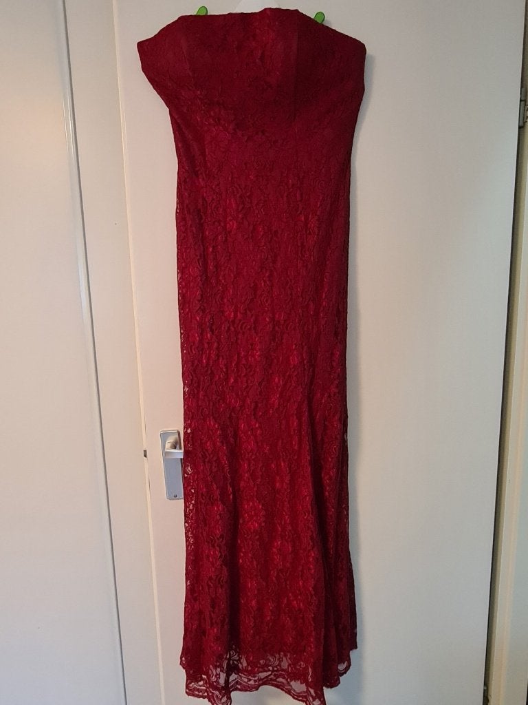 Donker rode strapless avondjapon, Galajurk, Rood, Ophalen, Maat 38/40 (M)