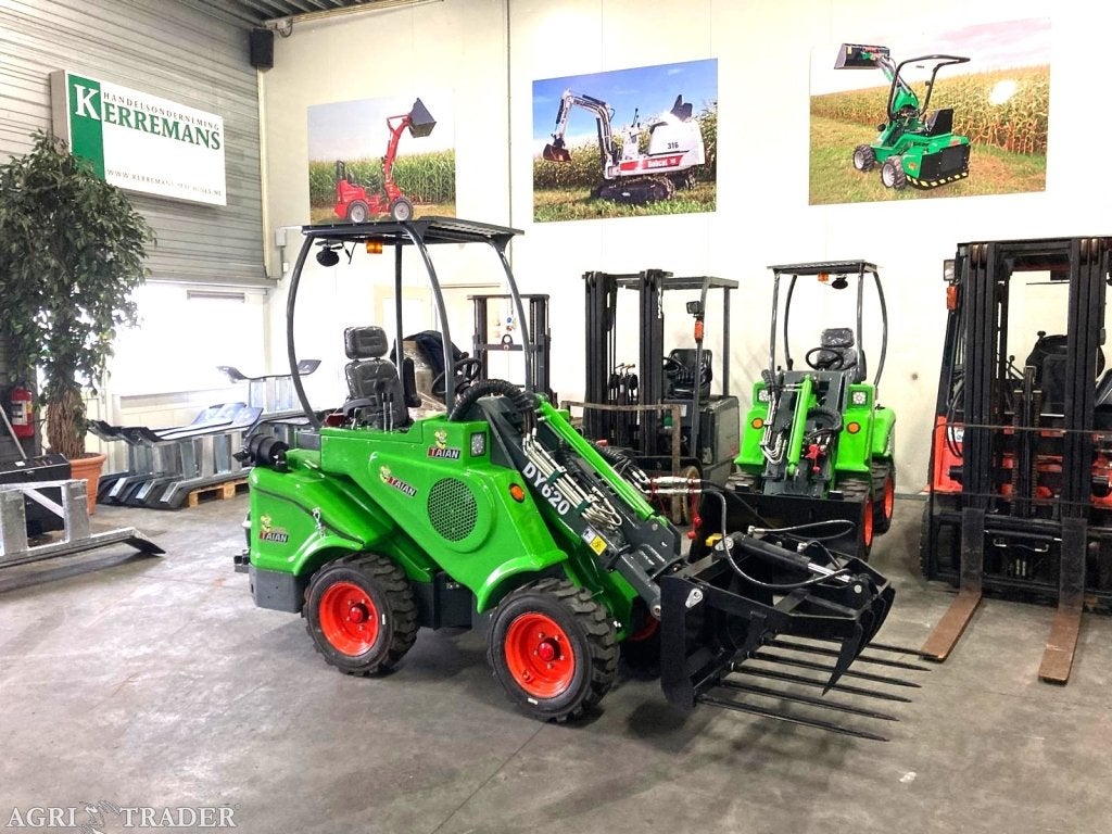 Nieuwe TAIAN DY620 minishovel met mestklem, bak en vorken, -, Niet opgegeven, Ophalen of Verzenden, Niet opgegeven