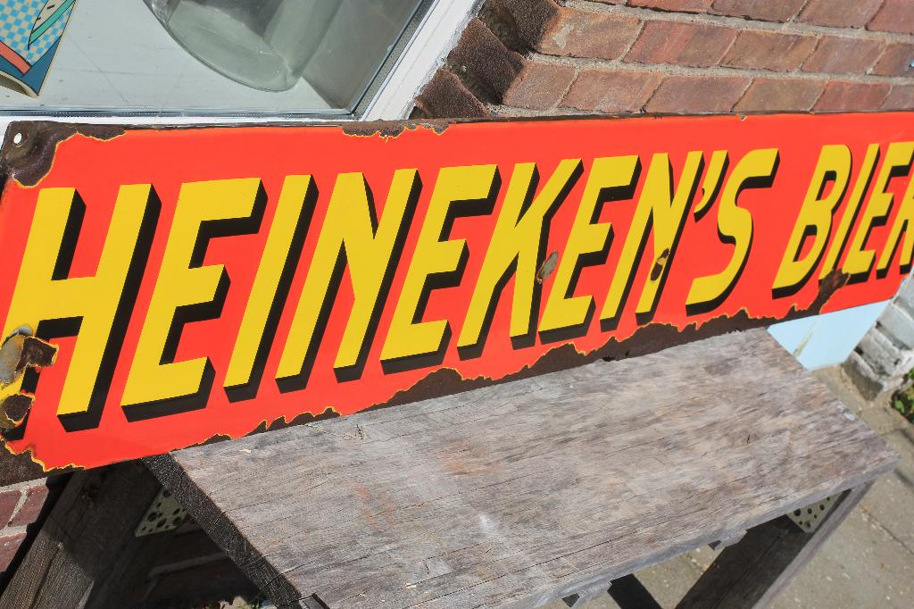 emaille bord heineken's bier lengte 2 meter, Antiek en Kunst, Ophalen of Verzenden