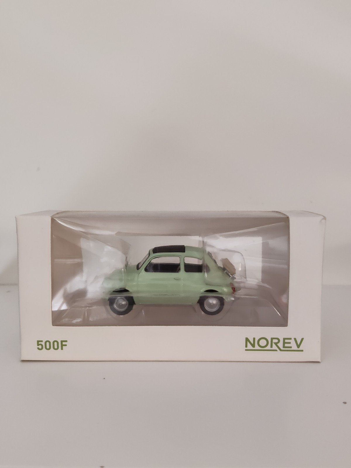 Norev Fiat 500F 1:43 schaalmodel - Nieuw in doos, Verzenden
