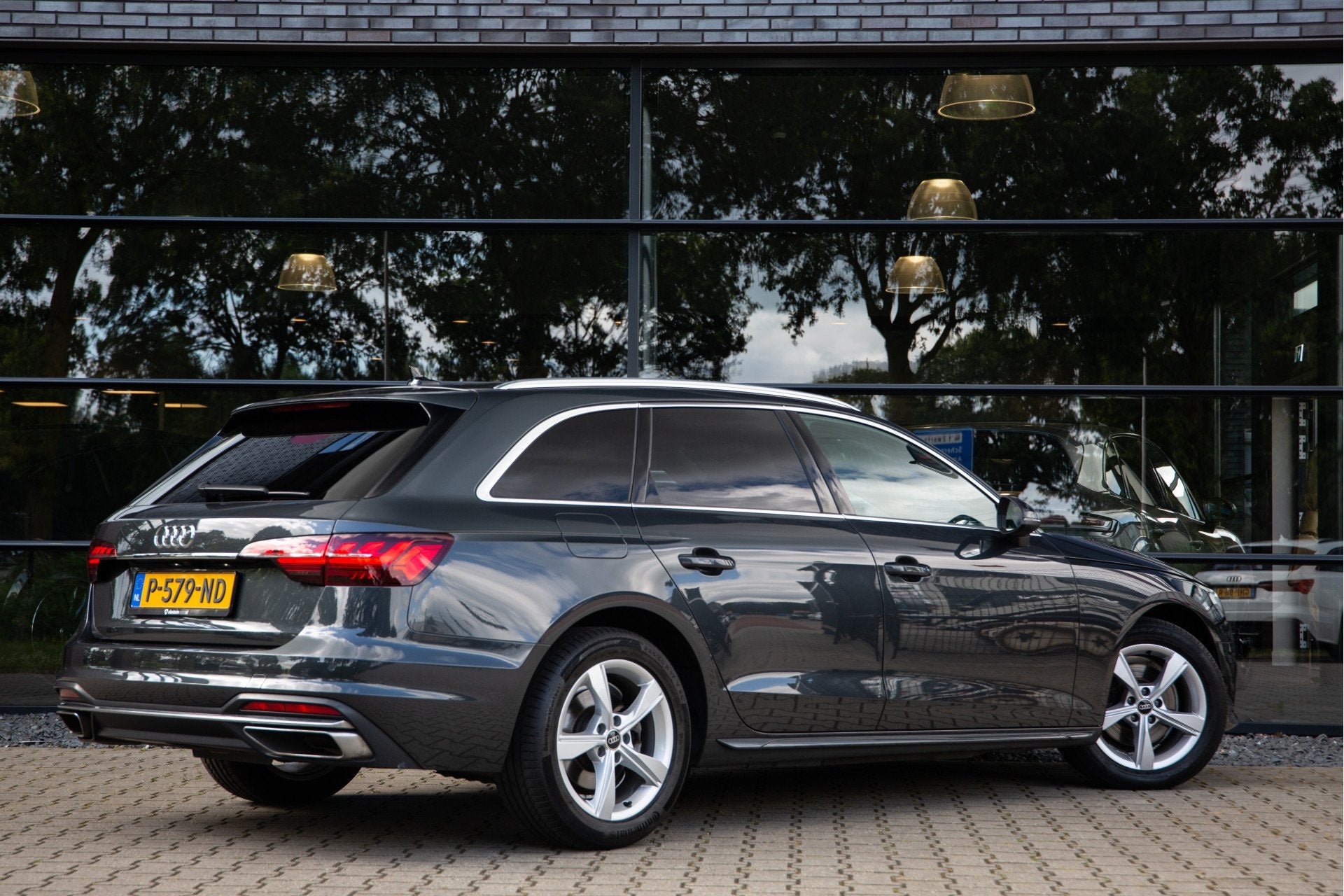 Audi A4 Avant 35 TFSI Advanced Edition , Virtual cockpit, Ac, Gebruikt, 4 cilinders, A4, Zilver of Grijs
