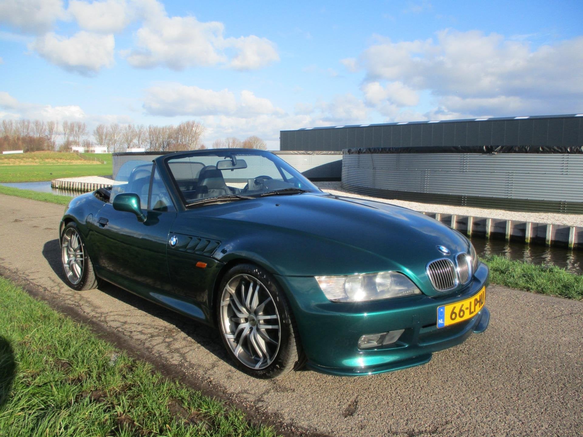 Foto 14 van BMW Z3 Roadster 1.8 met Hard en Softtop