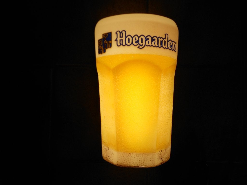 Vintage Hoegaarden bier lichtbak lamp reclame verlichting, Ophalen of Verzenden, Gebruikt, Lichtbak of (neon) lamp