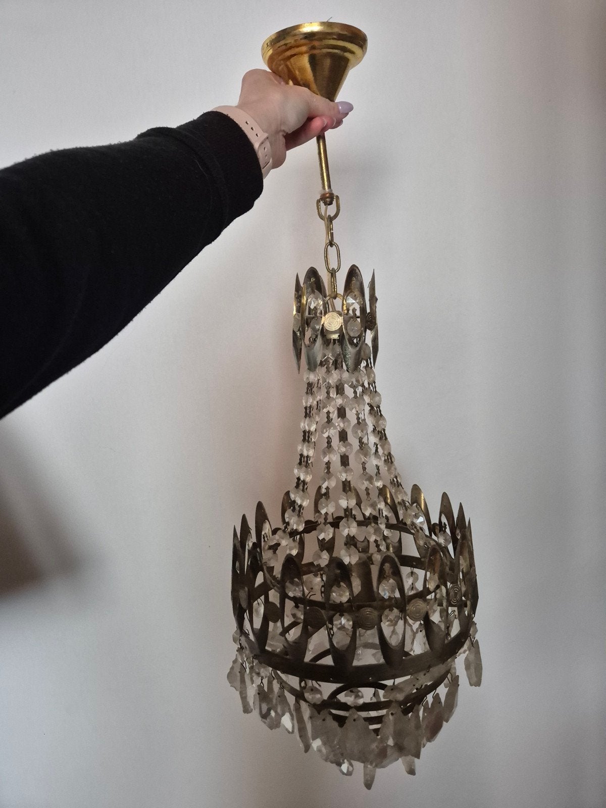 Vintage Kroonluchter met Kristallen en Messing Details, Antiek en Kunst, Ophalen