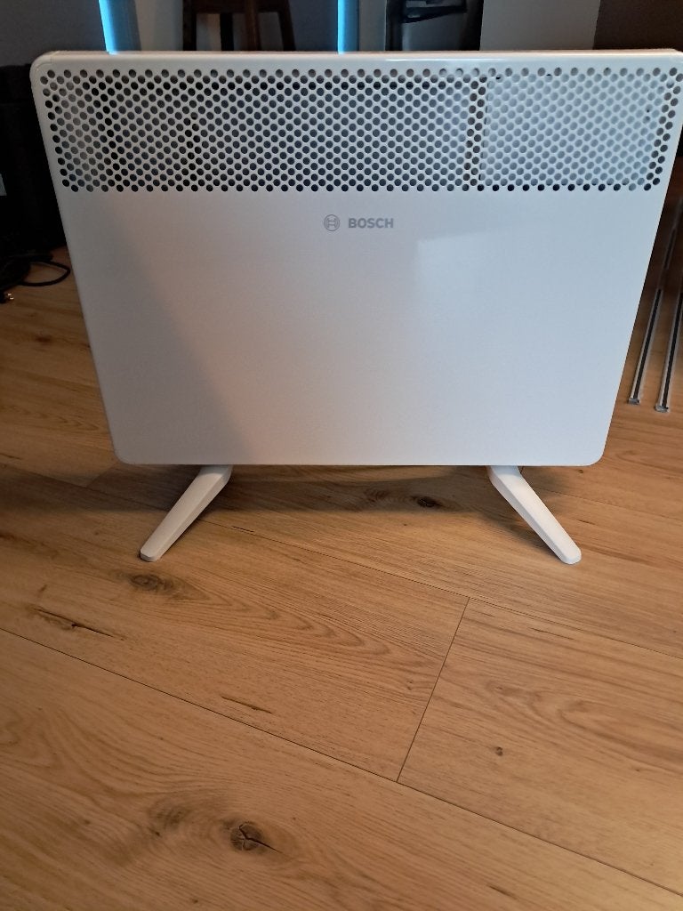 Te koop Bosch heat convector, Ophalen, 30 tot 80 cm, Radiator, Minder dan 60 cm