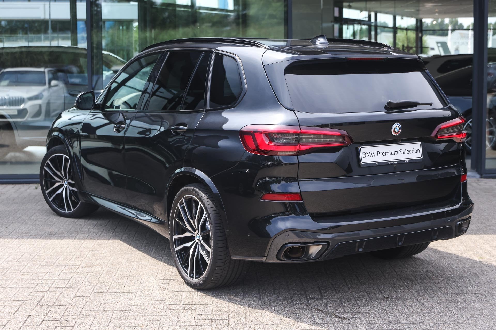BMW X5 xDrive45e High Executive M Sport Automaat / Trekhaak, Dealer onderhouden, Gebruikt, 394 pk, Met garantie (alle)