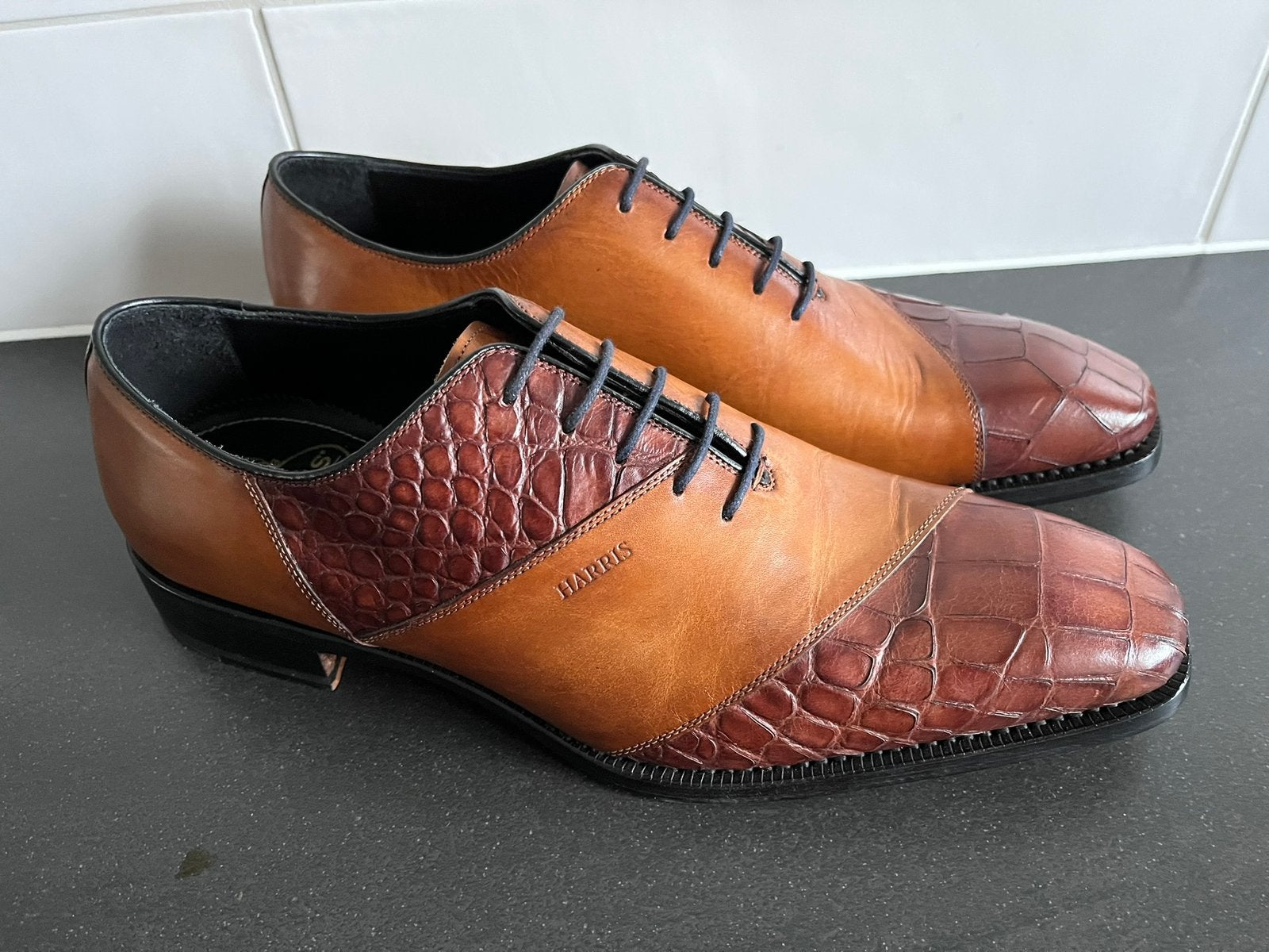 Harris herenschoenen maat 9.5 / 43.5 eenmalig gedragen, Kleding | Heren, Schoenen, Bruin, Ophalen of Verzenden, Zo goed als nieuw