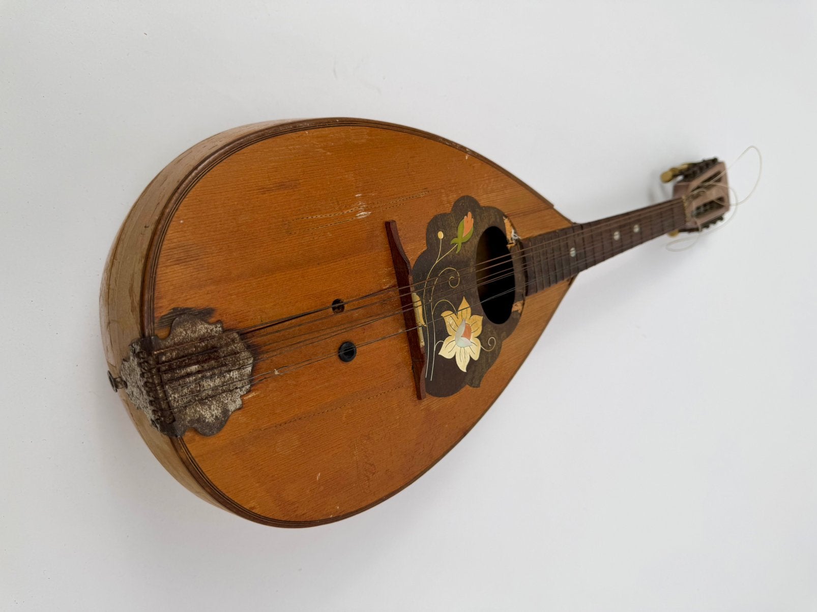 MANDOLINE ZOLDER VONDST VOOR DE SNELLE BESLISSER, Muziek en Instrumenten, Snaarinstrumenten | Mandolines, Ophalen of Verzenden