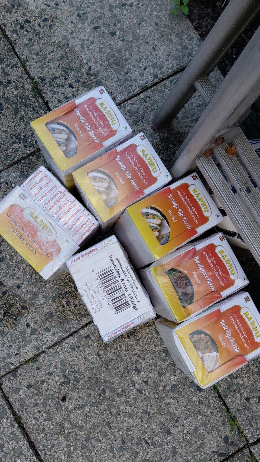 10 pakjes mixen mag Badhu Surinaamse Kruidenpasta's voor hee, Overige typen, Nieuw, Ophalen of Verzenden, Meerkleurig