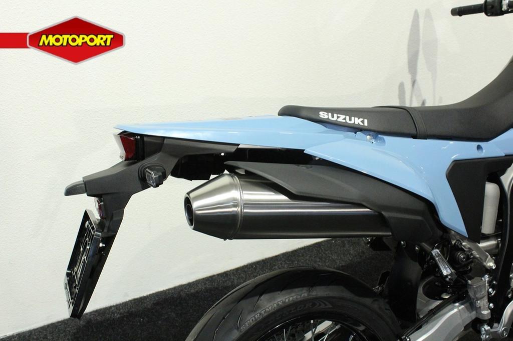 Suzuki DR-Z400 DR-Z400SM, Bedrijf, Naked bike