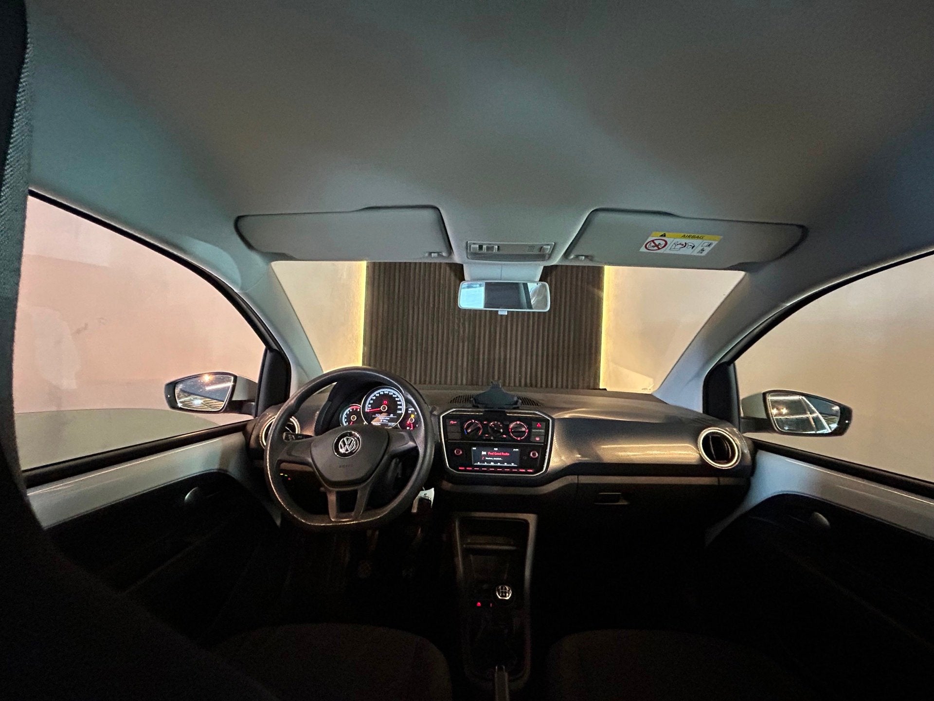Volkswagen Up! 1.0 BMT move up!|BTW AUTO|1e EIG|NAP|AIRCO|EL, Dealer onderhouden, Gebruikt, Wit, Origineel Nederlands