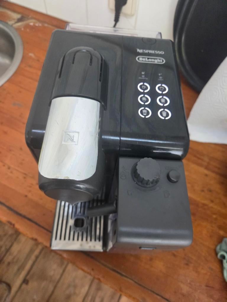 Nette en goed werkende koffiemachine - Zo goed als nieuw, Koffiepads en cups, Gebruikt, Koffiemachine, Ophalen of Verzenden