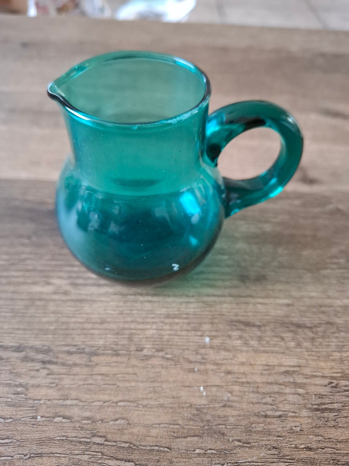 Vintage Groen Glazen Mini Schenkkan, Ophalen of Verzenden