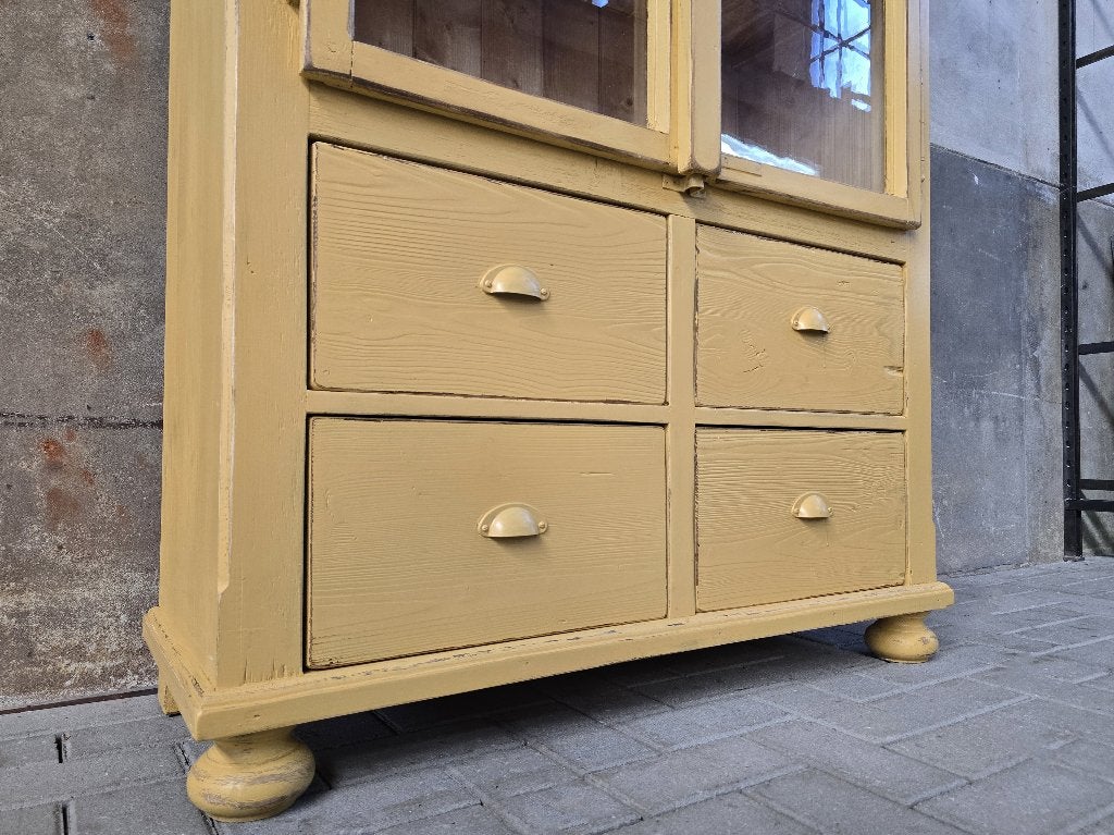 Vintage Houten Vitrinekast Geel | Grote Gele Vitrine Kast 2, Huis en Inrichting, Gebruikt, 200 cm of meer, Ophalen of Verzenden
