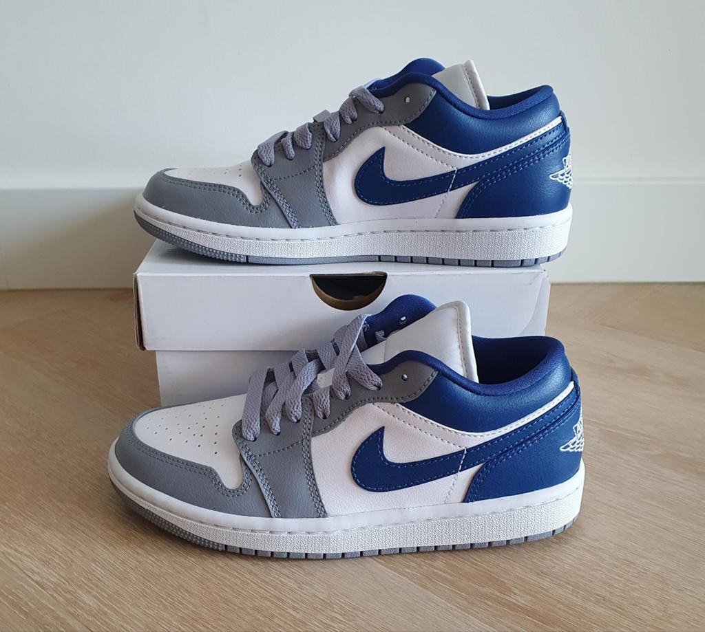Jordan 1 Low Stealth French Blue EU 35.5, Kleding | Dames, Schoenen, Overige kleuren, Nieuw, Ophalen of Verzenden, Sneakers of Gympen