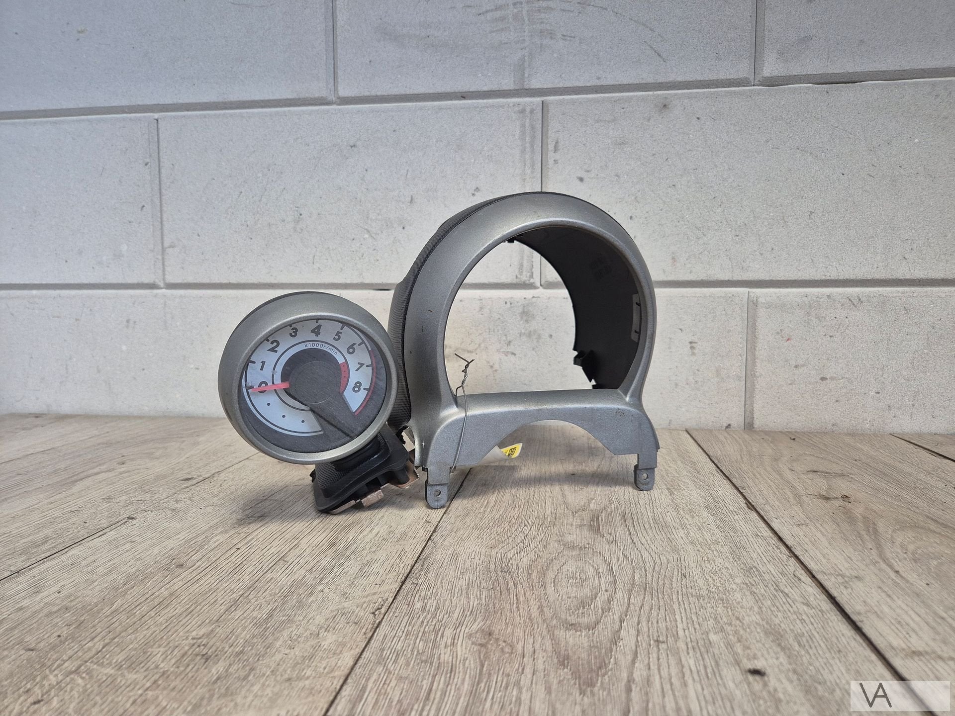 Toerenteller met kap van Peugeot 107 Citroen C1 Toyota Aygo, Auto-onderdelen, Gebruikt, -, -, Ophalen of Verzenden