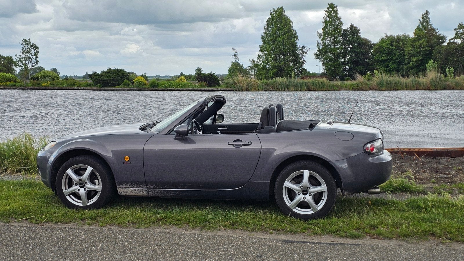 Mazda MX-5 1.8 Touring 2006 Grijs, Elektrische ramen, Achterwielaandrijving, 4 cilinders, Cabriolet
