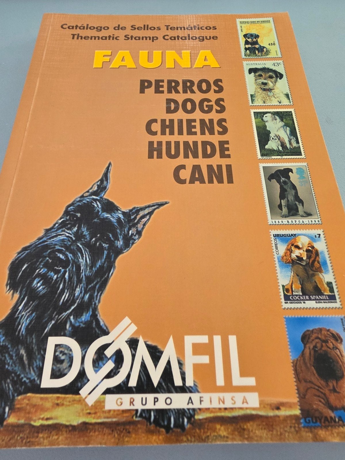 Postzegelcatalogus over Honden, Verzenden, Verzamelalbum