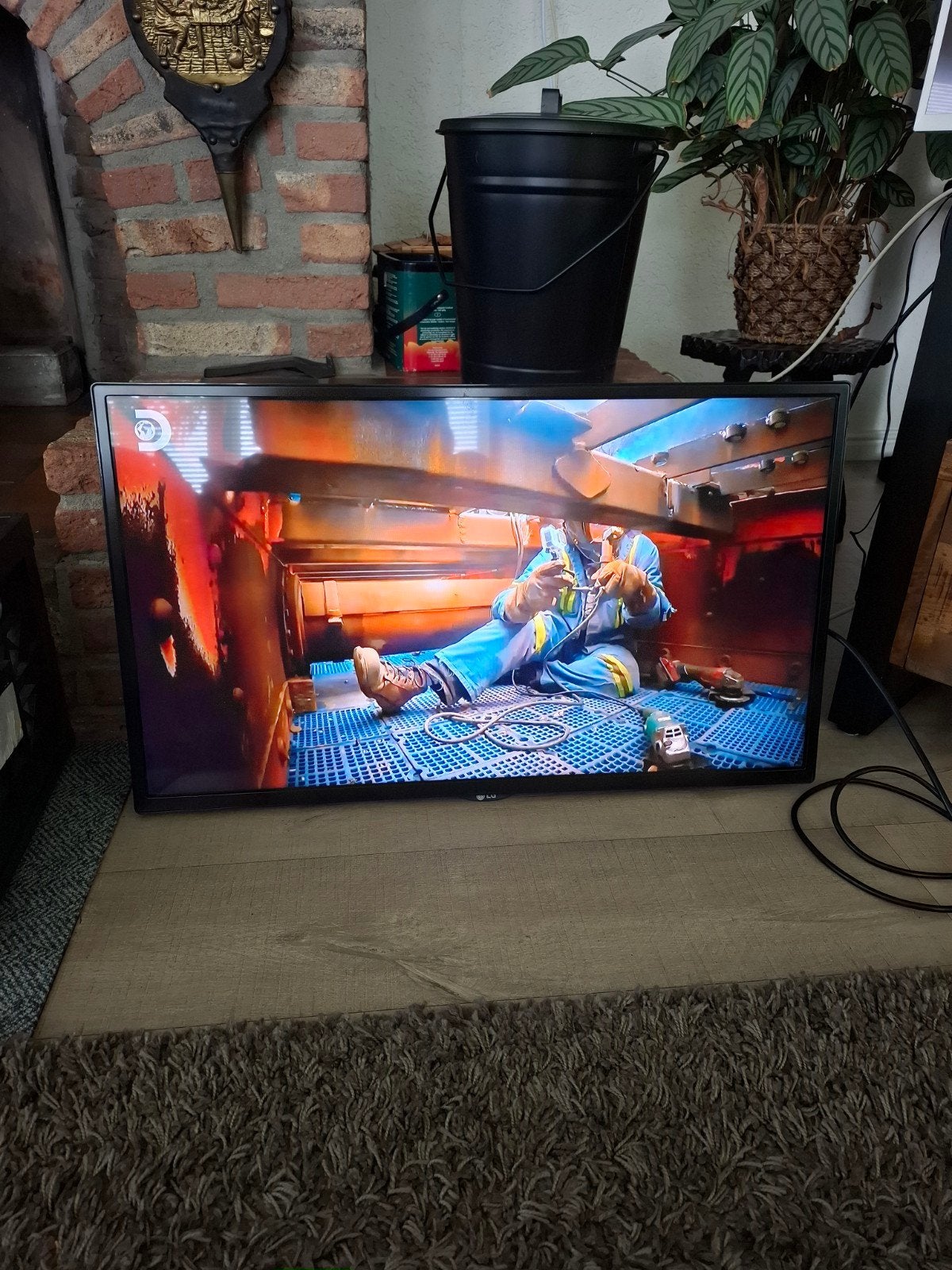LG monitor 32", Ophalen, Zo goed als nieuw, 60 Hz of minder, IPS