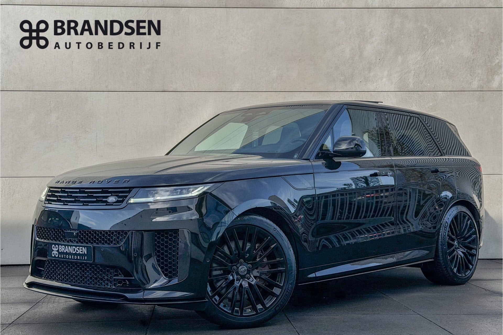 Land Rover Range Rover Sport 4.4 P635 SV Edition One Obsidia, Automaat, 8 cilinders, 4395 cc, Zwart