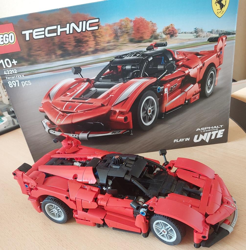 Lego Technic 42212 Ferrari FXX K, Z.G.A.N.!, Lego, Compleet, Ophalen of Verzenden, Zo goed als nieuw