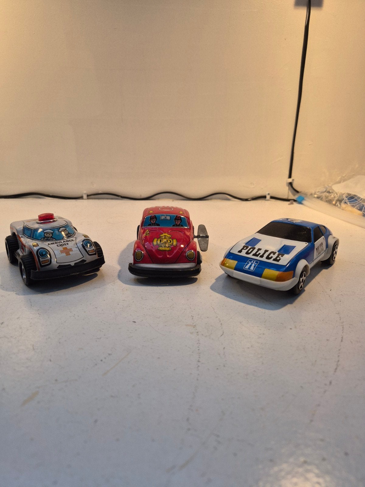 Oude blikken speelgoedauto's: Ambulance, Brandweer, Politi, Ophalen of Verzenden