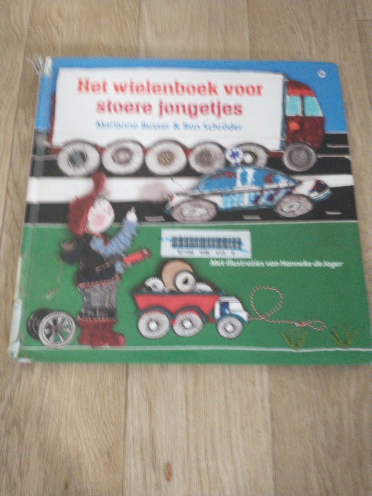 Marianne Busser - Het wielenboek voor stoere jongetjes, Gelezen, 3 tot 4 jaar, Ophalen of Verzenden, Marianne Busser; Ron Schröder