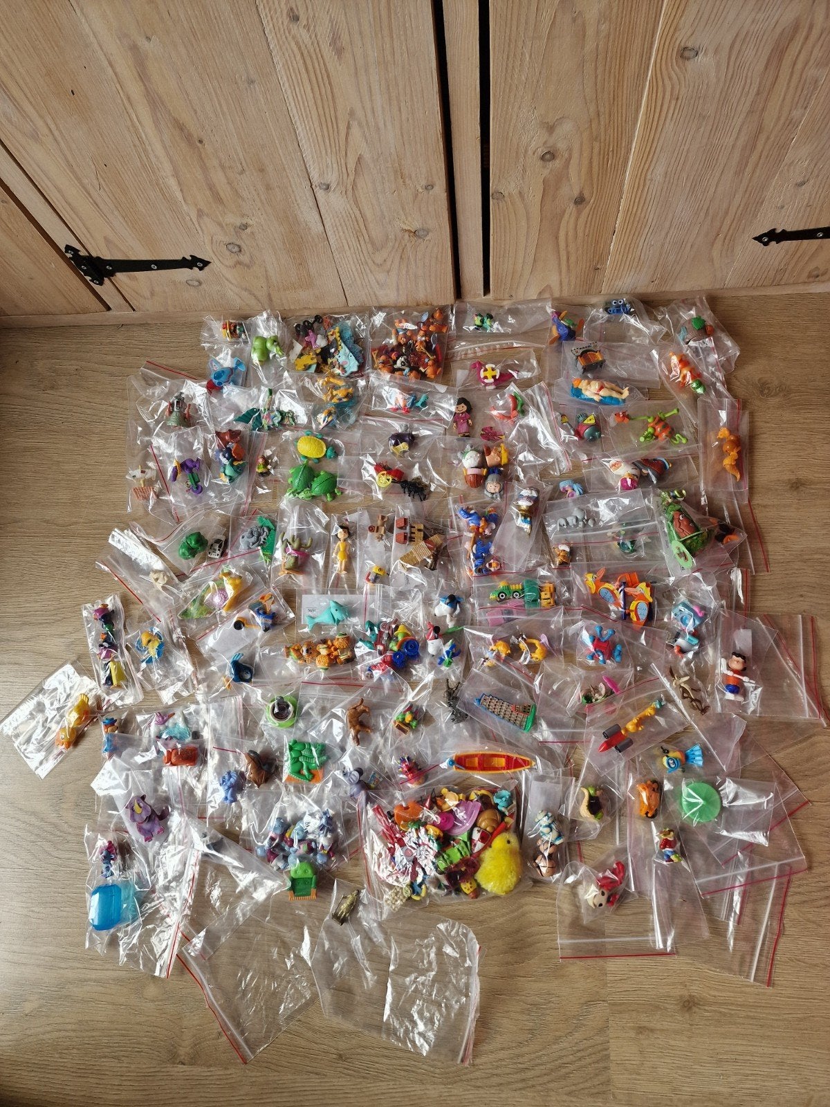 Grote verzameling Kinder Surprise figuren - Diverse series, Verzamelen, Ophalen of Verzenden