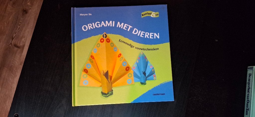 Origami met dieren: eenvoudige vouwtechnieken, Gelezen, Maryse Six, Ophalen of Verzenden, Scrapbooking en Knutselen