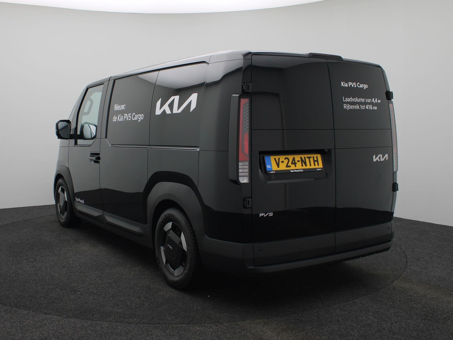 Kia PV5 L2H1 Elite Executive 51.5 kWh | Navi | PDC | 360 Gra, Auto's, Bestelauto's, Kia, 750 kg, Overige kleuren, Leder en Stof