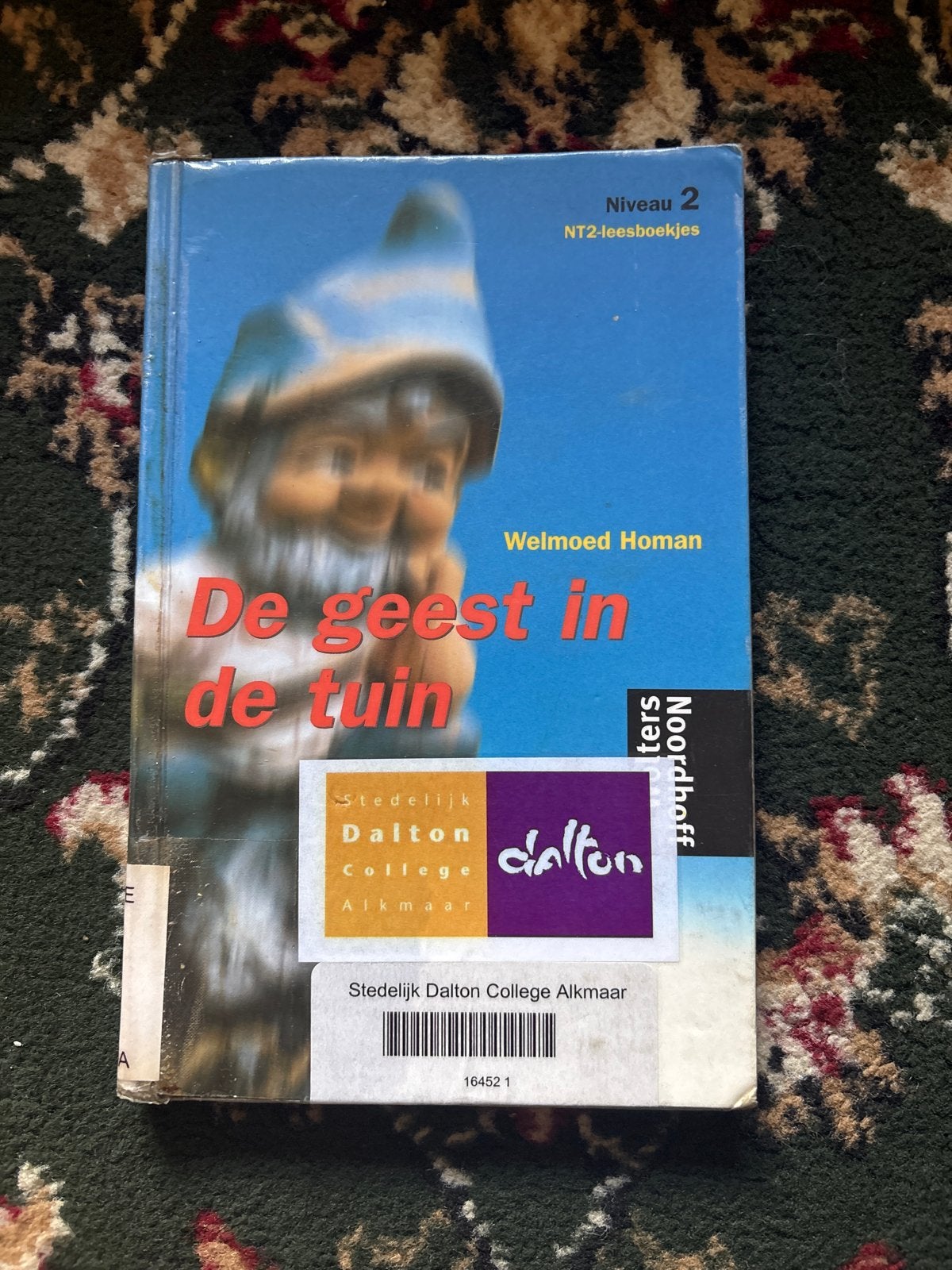 De geest in de tuin - NT2-leesboekje Niveau 2, Boeken, Ophalen of Verzenden, Gelezen, Overige niveaus