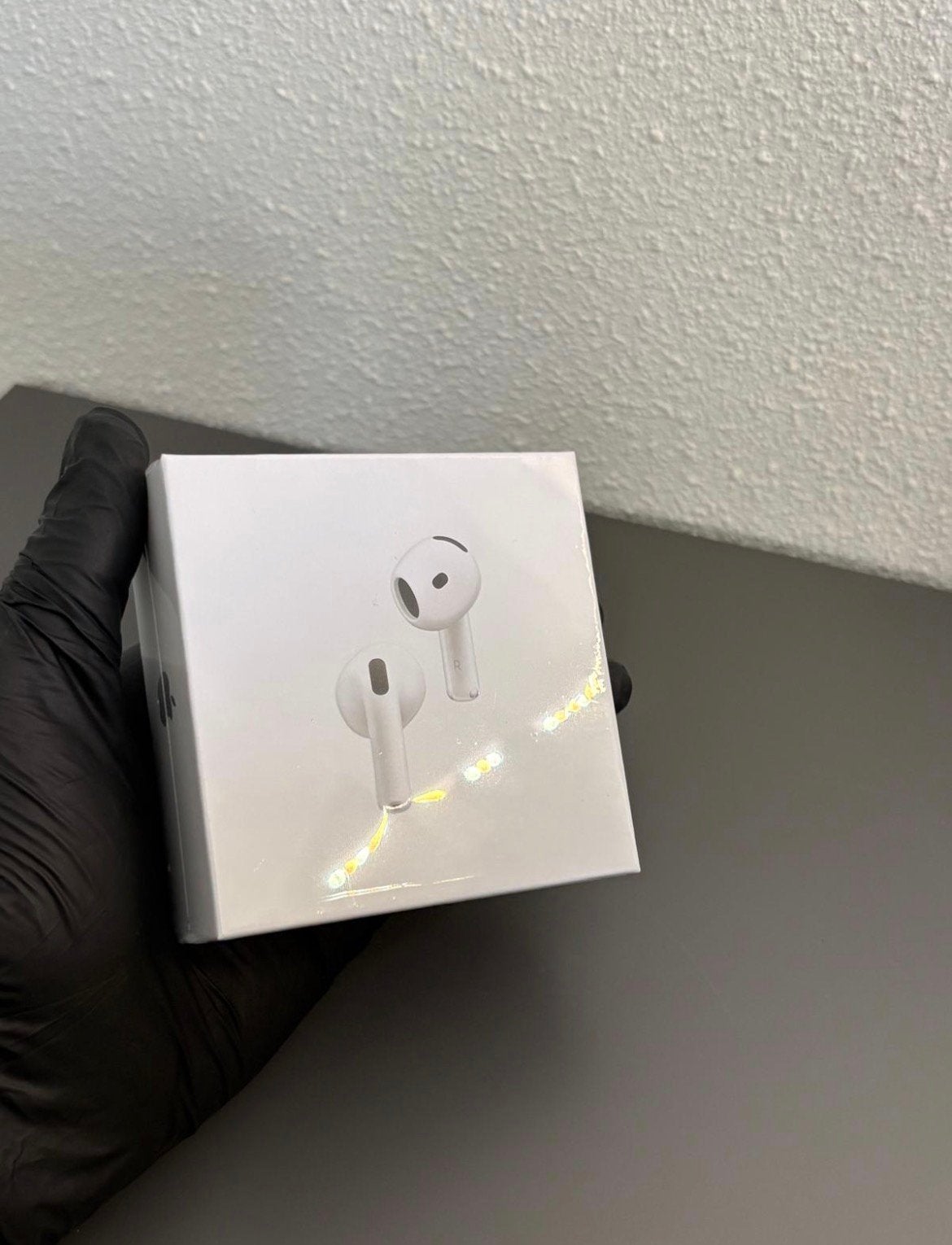 Airpods generatie 4, Nieuw, Ophalen of Verzenden, Apple, In oorschelp (earbud)